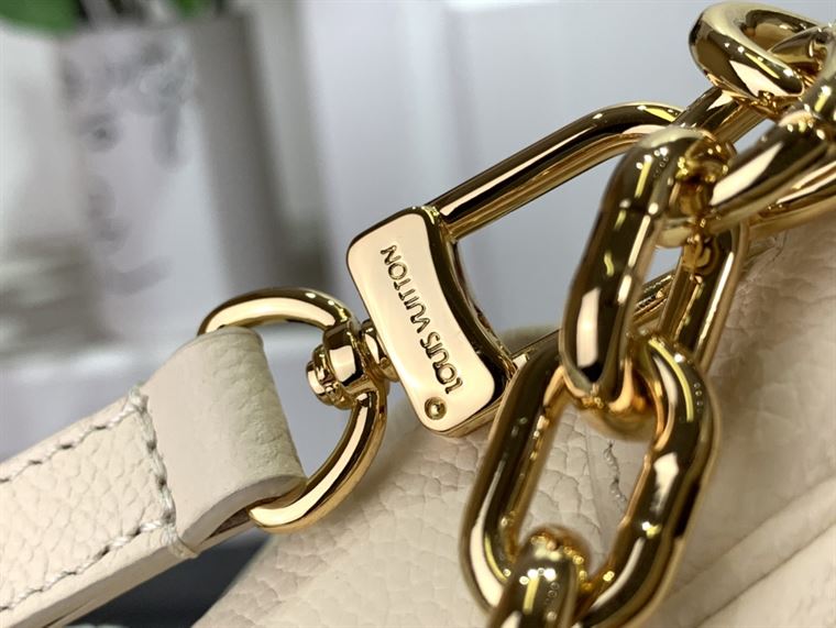 LOUIS VUITTON FAVORITE MONOGRAM EMPREINTE LEATHER