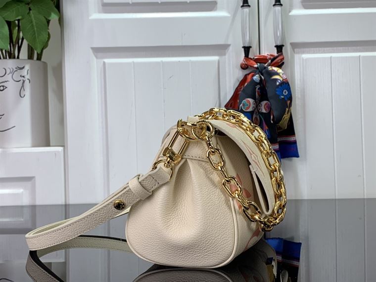 LOUIS VUITTON FAVORITE MONOGRAM EMPREINTE LEATHER