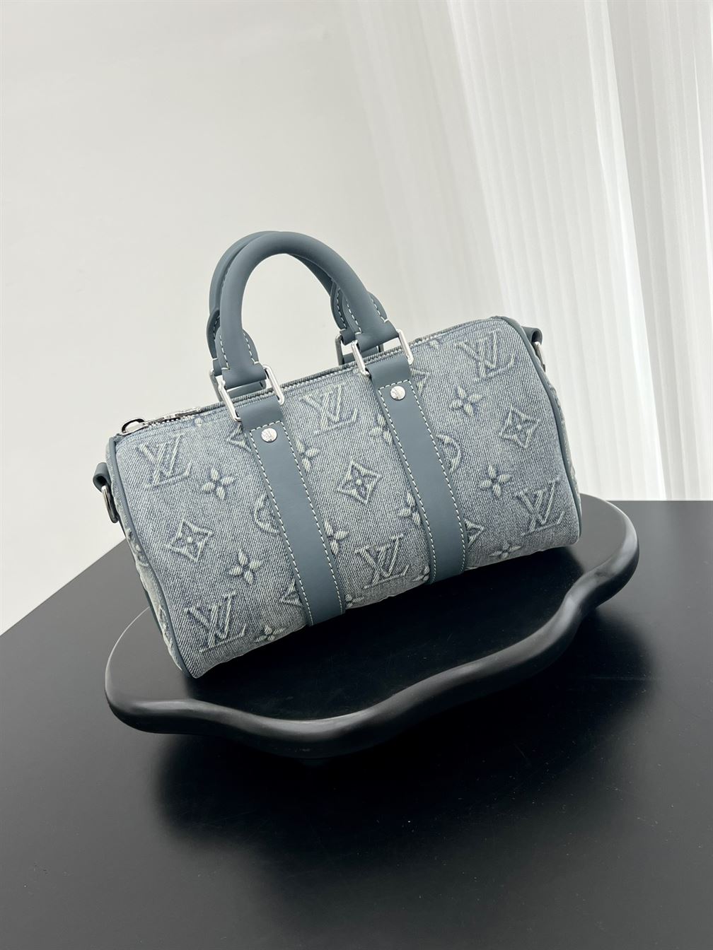 LOUIS VUITTON KEEPALL BANDOULIERE 25 - LVB051