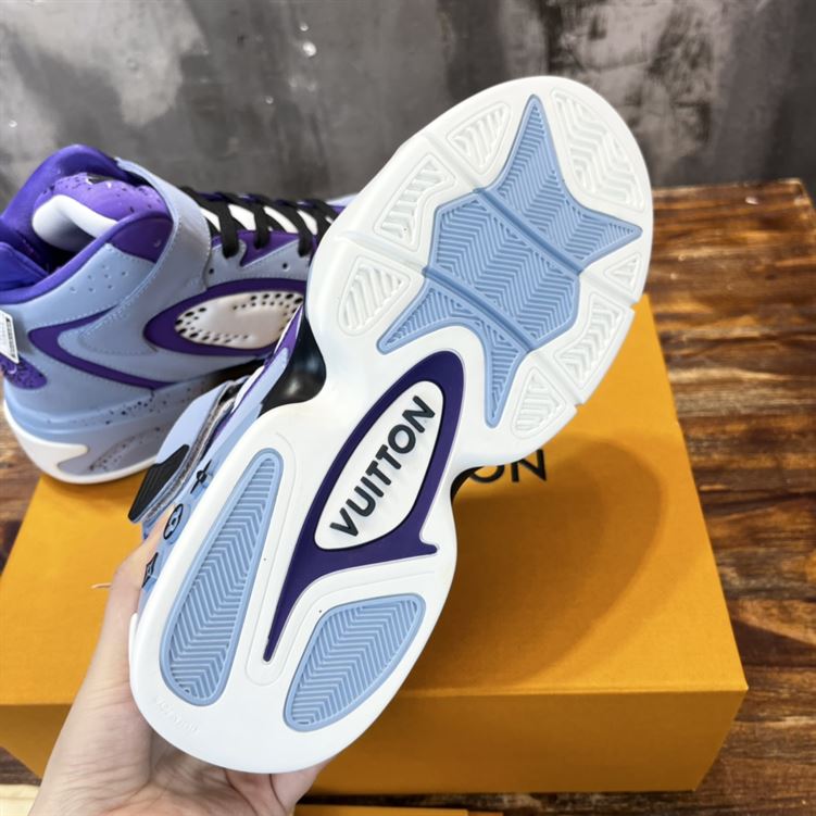 LOUIS VUITTON LV TRAINER 2 SNEAKER - LVS072