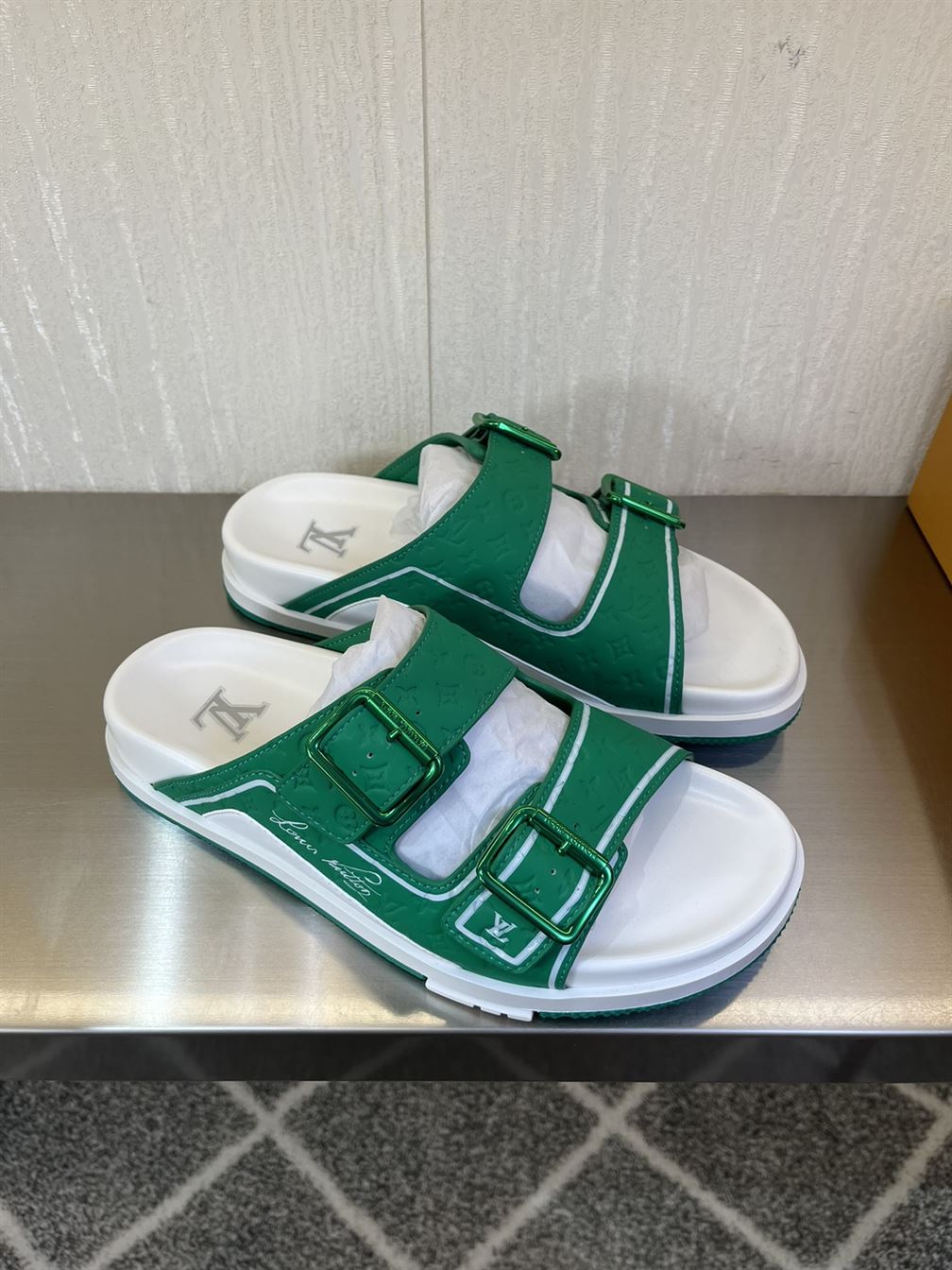 LOUIS VUITTON LV TRAINER MULES - LVSD025