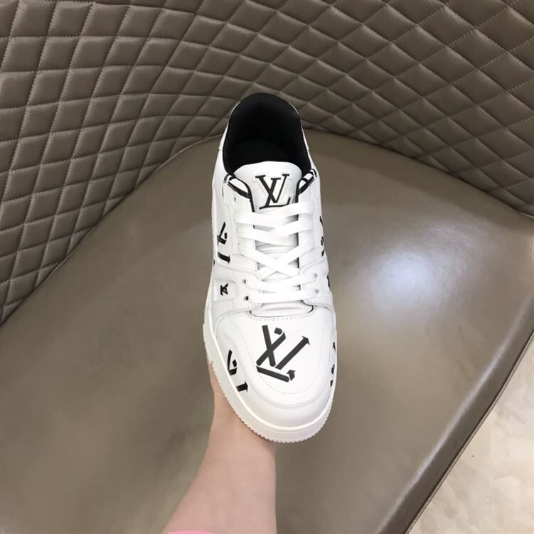 LOUIS VUITTON LV TRAINER SNEAKER - LVS054