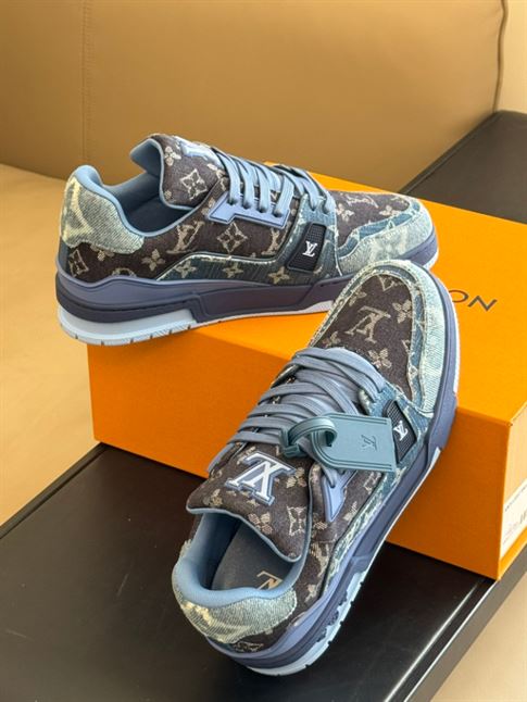 LOUIS VUITTON LV TRAINER SNEAKER - LVS172