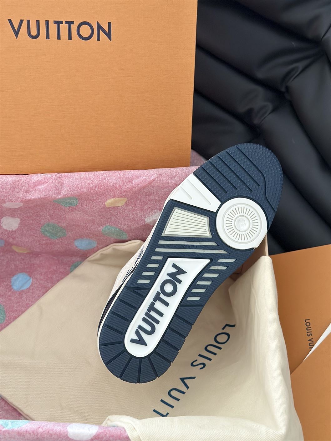 LOUIS VUITTON LV TRAINER SNEAKER - LVS193