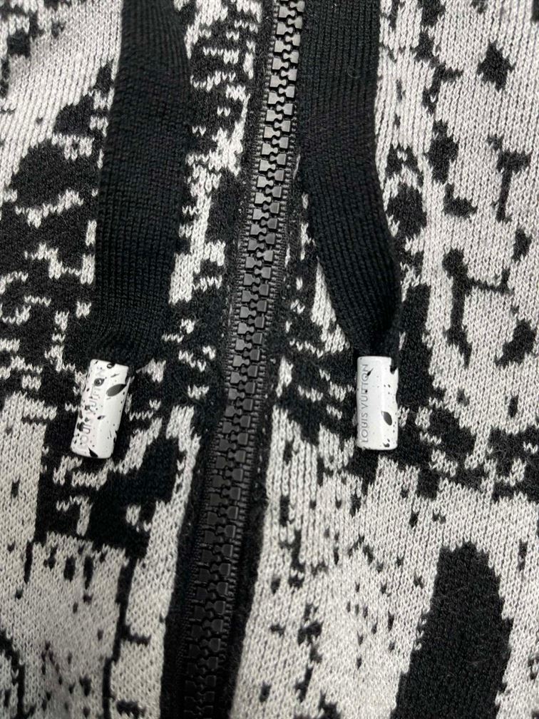 LOUIS VUITTON LV x YK PSYCHEDELIC FLOWER ZIPPED HOODIE - LH059