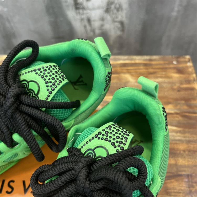 LOUIS VUITTON LVSK8 SNEAKER - LVS077