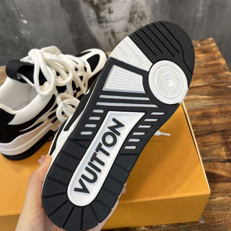LOUIS VUITTON LVSK8 SNEAKER - LVS079