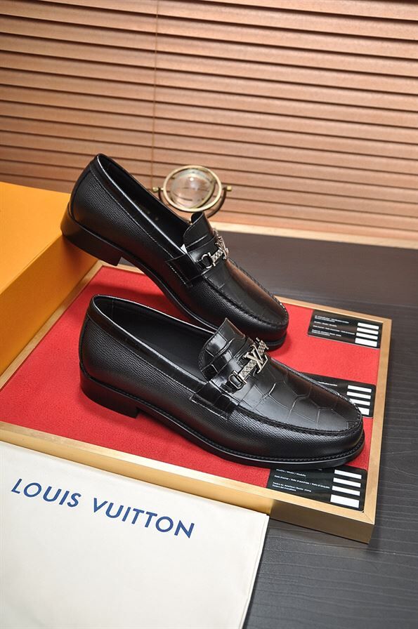 LOUIS VUITTON MAJOR LOAFER - VL001
