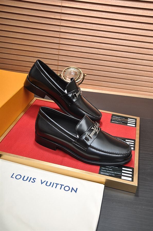 LOUIS VUITTON MAJOR LOAFER - VL002