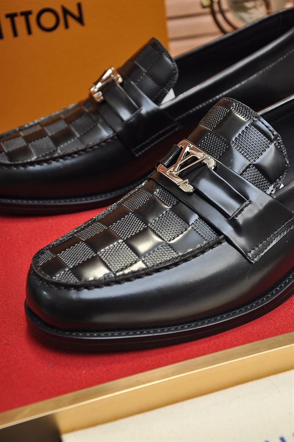 LOUIS VUITTON MAJOR LOAFER - VL015