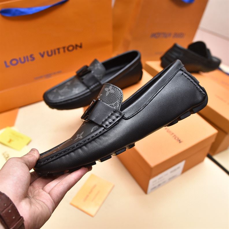LOUIS VUITTON MOCCASIN - VL035