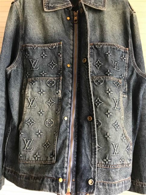 LOUIS VUITTON MONOGRAM DENIM JACKET - LVC040