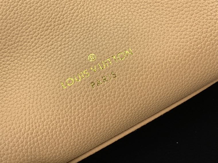 LOUIS VUITTON ON MY SIDE PM HIGH END