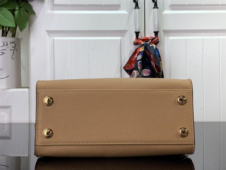 LOUIS VUITTON ON MY SIDE PM HIGH END