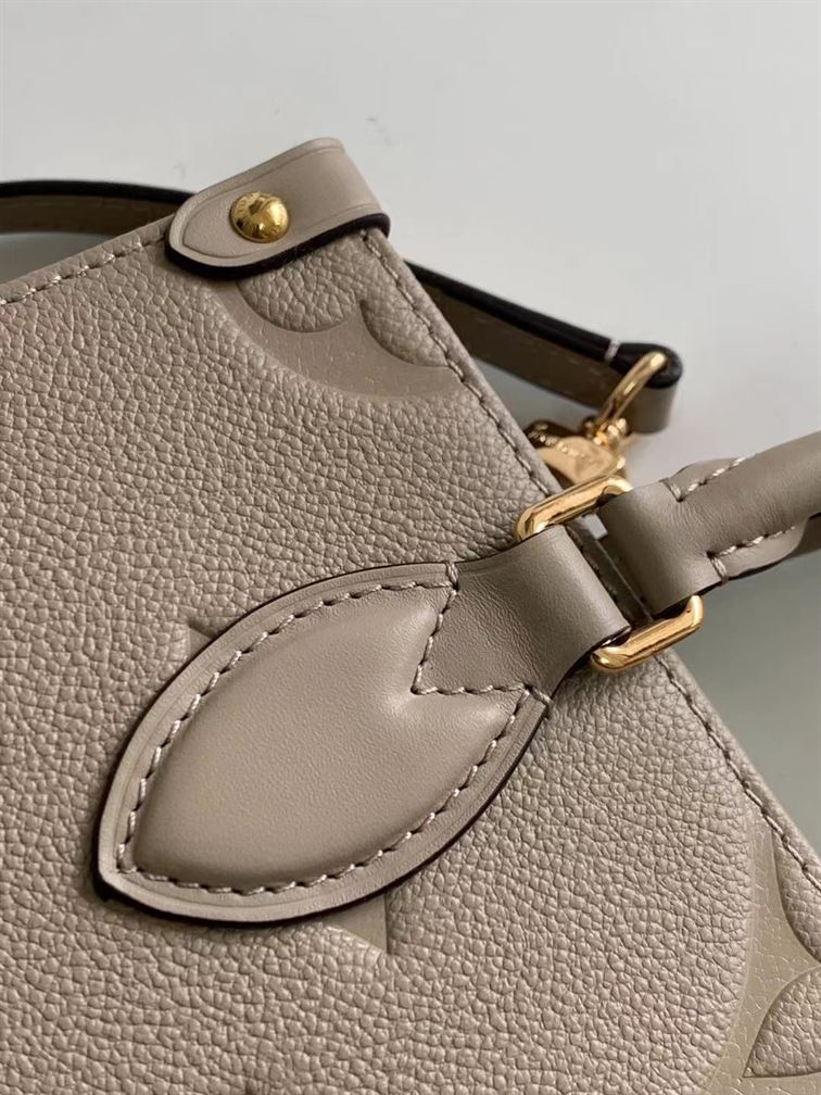 LOUIS VUITTON ONTHEGO PM MONOGRAM EMPREINTE