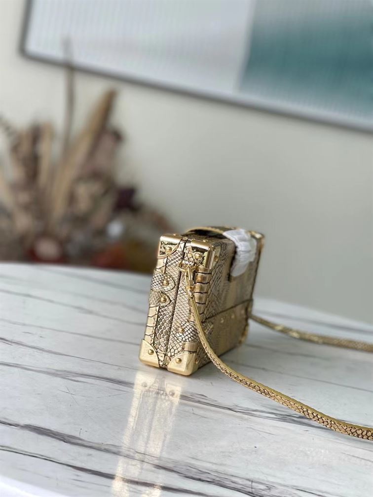 LOUIS VUITTON PETITE MALLE CROCODILIEN MAT