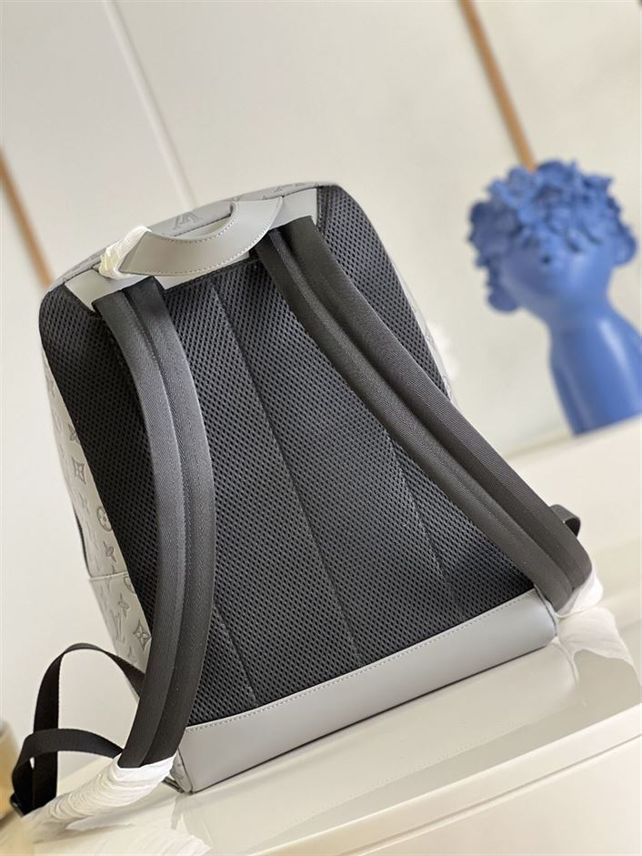 LOUIS VUITTON RACER BACKPACK - LVB015