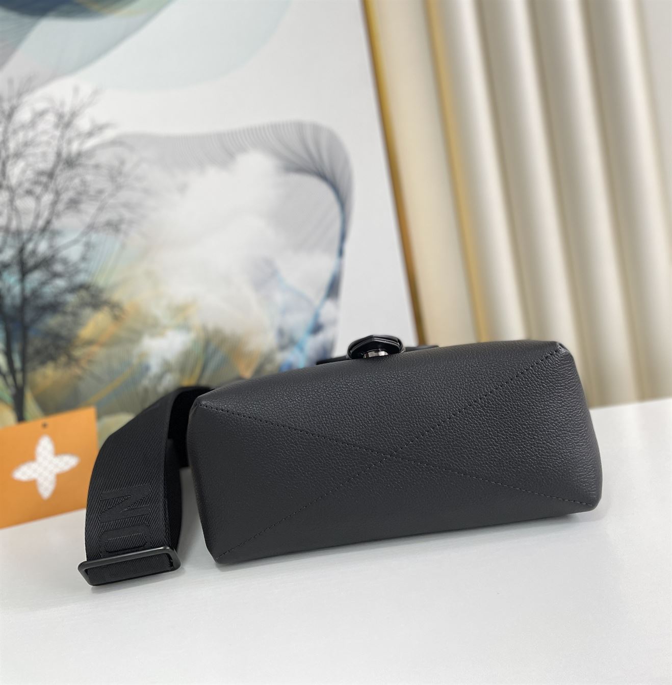 LOUIS VUITTON SAUMUR MESSENGER MONOGRAM ECLIPSE CANVAS - LVB067