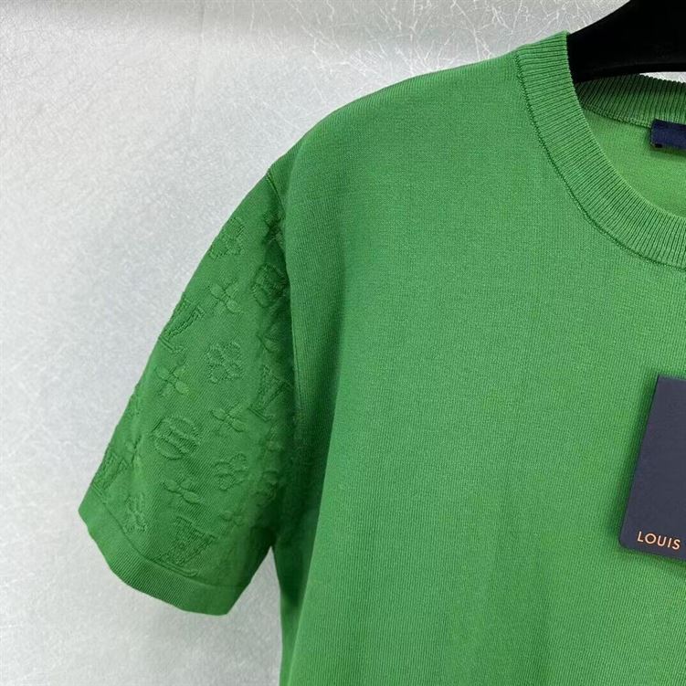 LOUIS VUITTON SHORT-SLEEVED SIGNATURE CREWNECK - LVTS070
