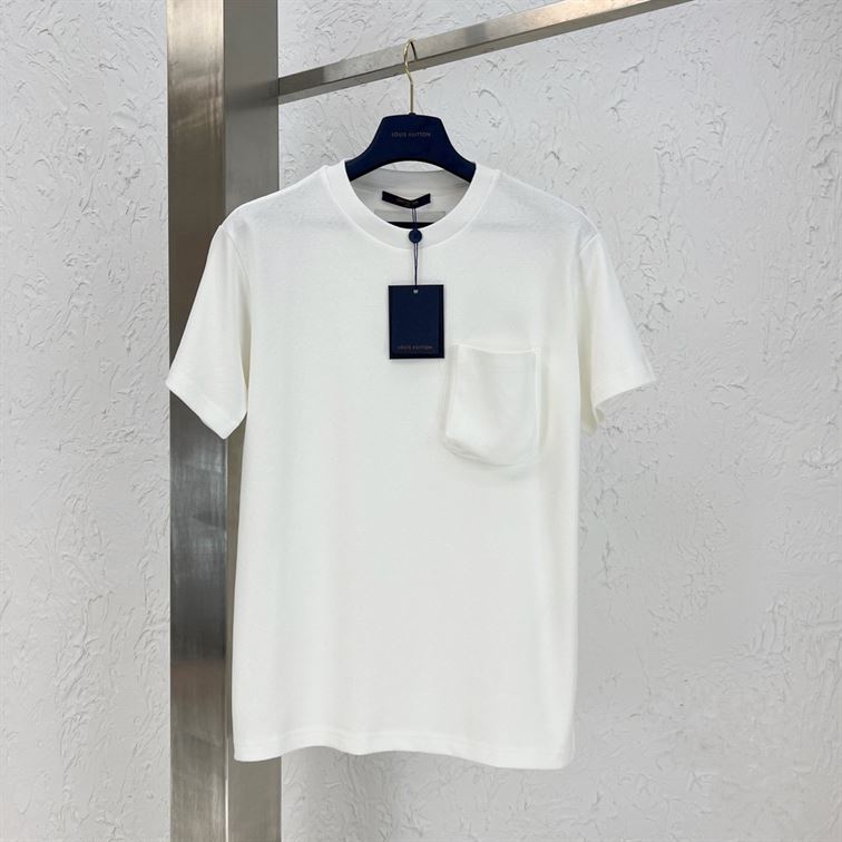 LOUIS VUITTON SIGNATURE 3D POCKET MONOGRAM T-SHIRT - LVTS047