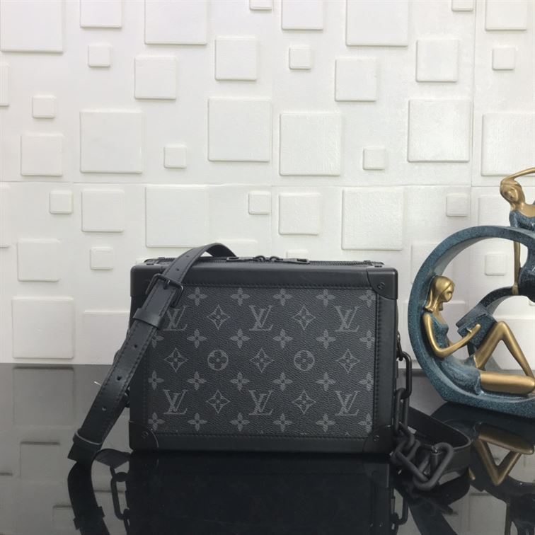 LOUIS VUITTON SOFT TRUNK MONOGRAM ECLIPSE - LVB060