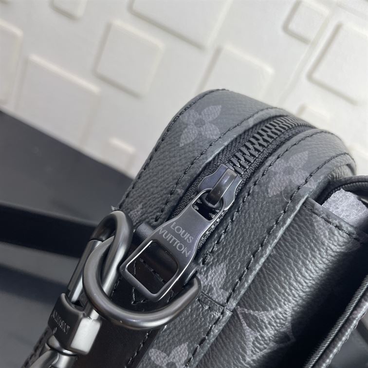 LOUIS VUITTON STEAMER MESSENGER MONOGRAM ECLIPSE - LVB058