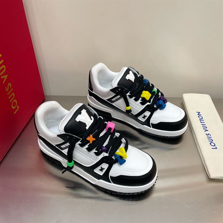 LOUIS VUITTON TRAINER MAXI LOW-TOP SNEAKERS IN WHITE AND BLACK - LVS116