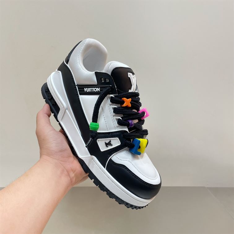 LOUIS VUITTON TRAINER MAXI LOW-TOP SNEAKERS IN WHITE AND BLACK - LVS116