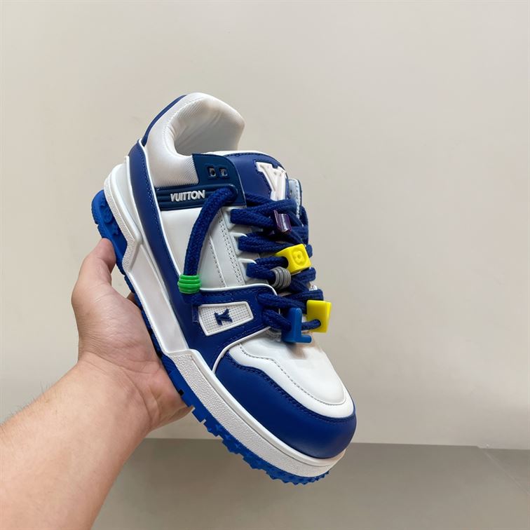 LOUIS VUITTON TRAINER MAXI LOW-TOP SNEAKERS IN WHITE AND BLUE - LVS117