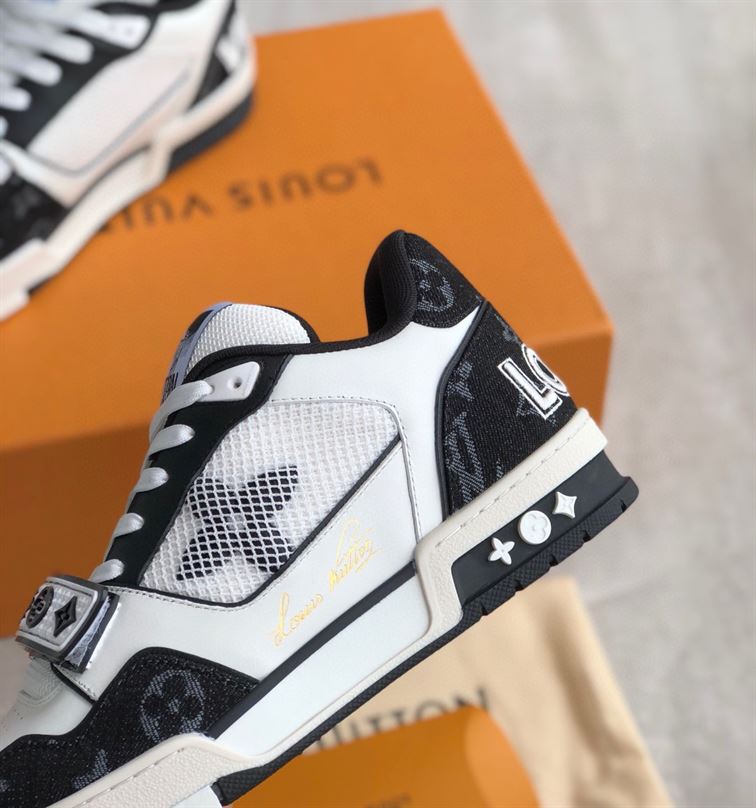 LOUIS VUITTON TRAINER MONOGRAM DENIM - LVS016