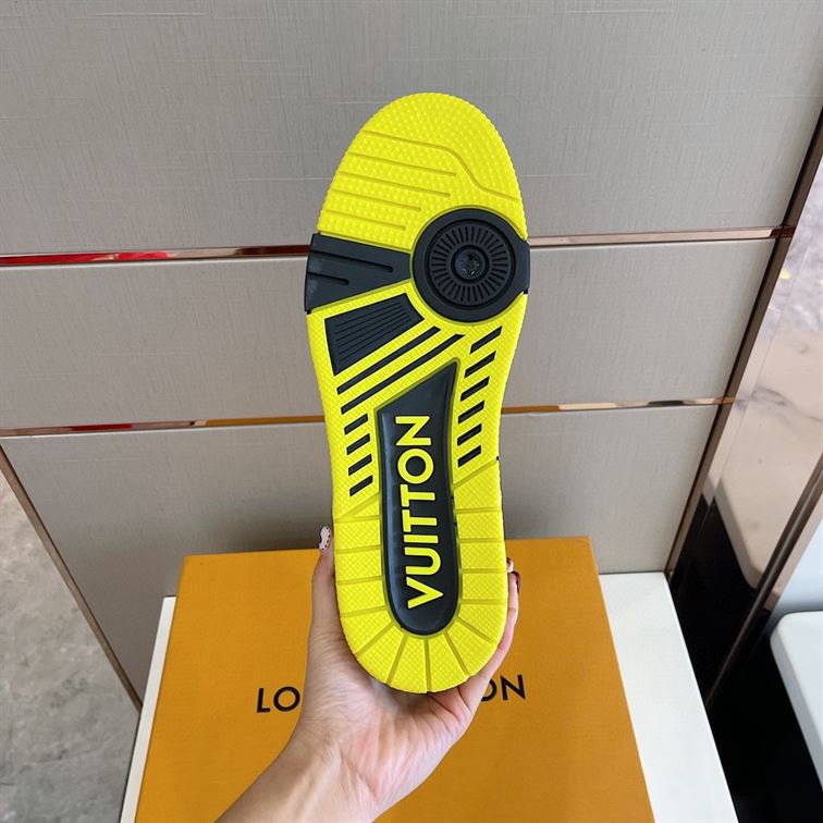 LOUIS VUITTON TRAINER SNEAKER - LVS039