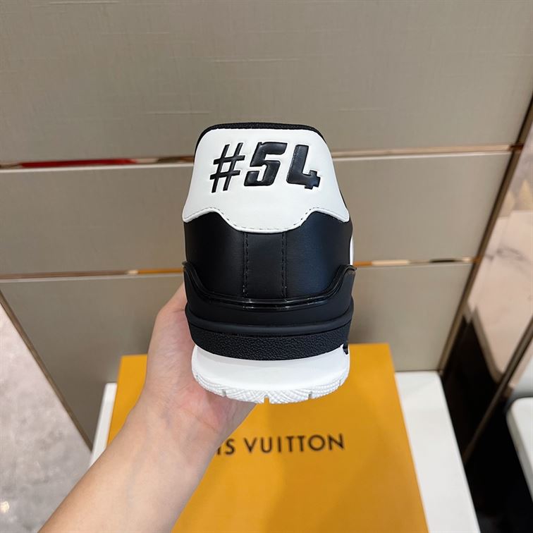 LOUIS VUITTON TRAINER SNEAKER - LVS080