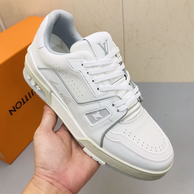 LOUIS VUITTON TRAINER SNEAKER - LVS124