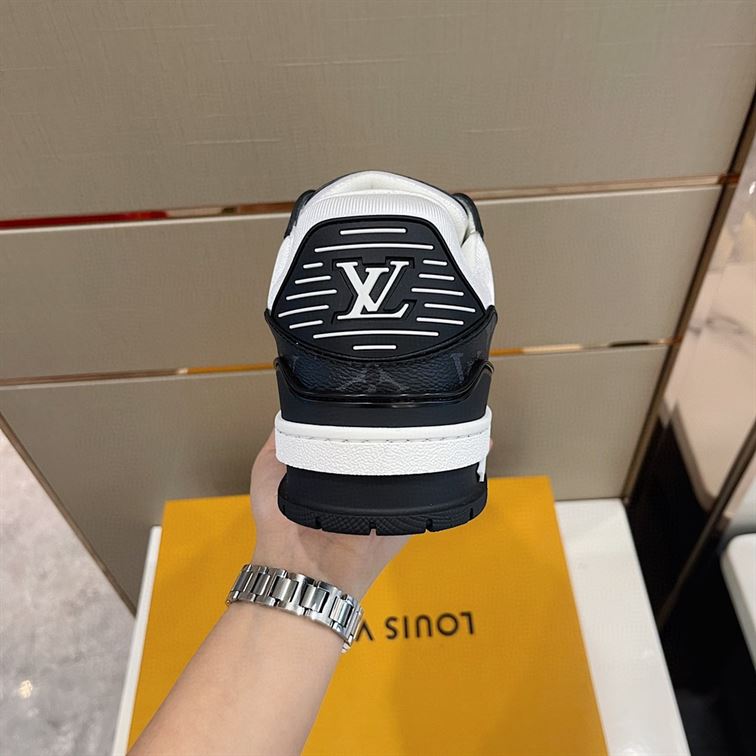 LOUIS VUITTON TRAINER WHITE BLACK WHITE - LVS018