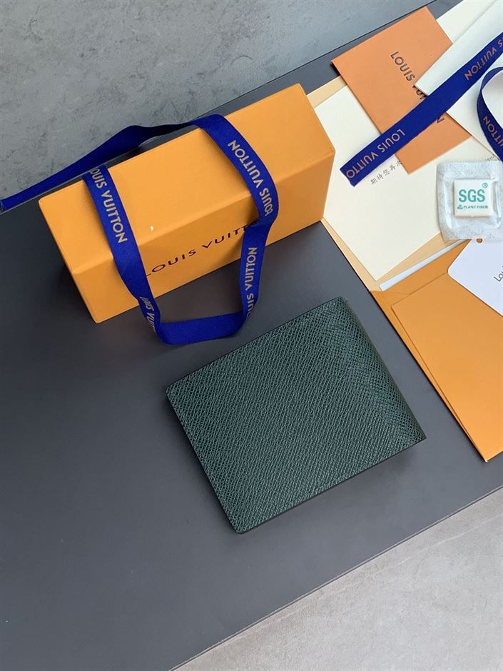 LOUIS VUITTON WALLET