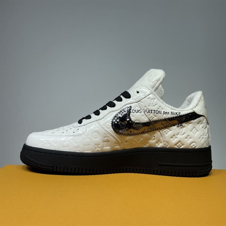 LOUIS VUITTON X NIKE AIR FORCE 1 LOW-TOP SNEAKERS - LVS137