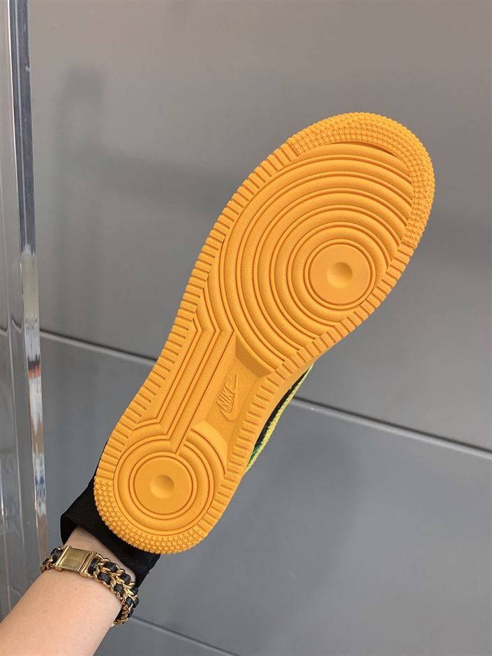 LOUIS VUITTON X NIKE AIR FORCE 1 LOW-TOP SNEAKERS IN YELLOW AND GREEN - LVS108