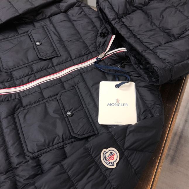 MONCLER BLACK PUFFER HOODED JACKET - MC071