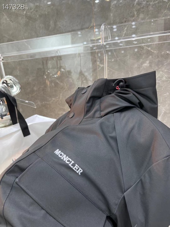 MONCLER COAT - MC121