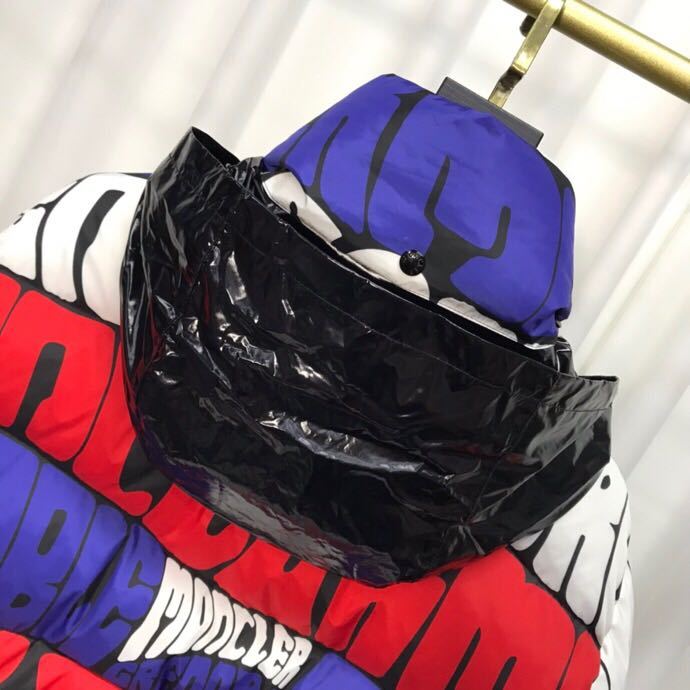 MONCLER COAT - MC124