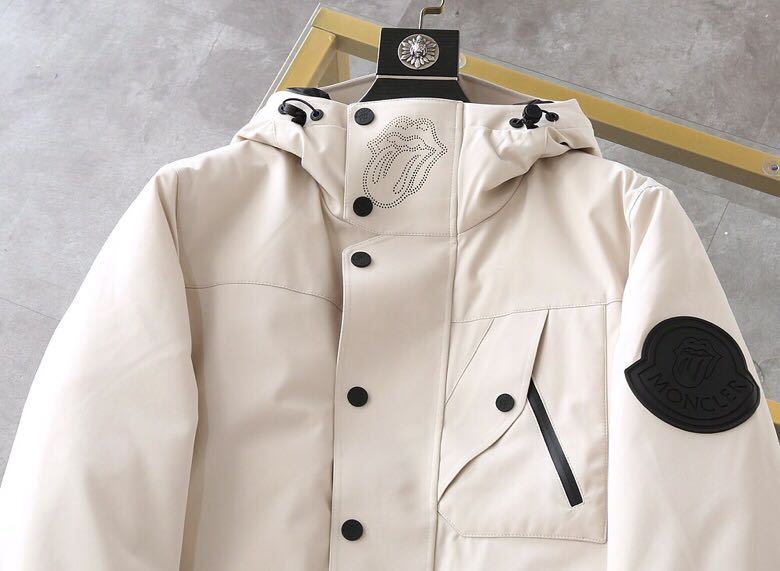MONCLER COAT - MC127