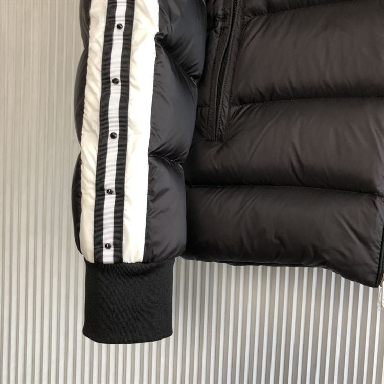MONCLER COAT FOR MEN - MC011