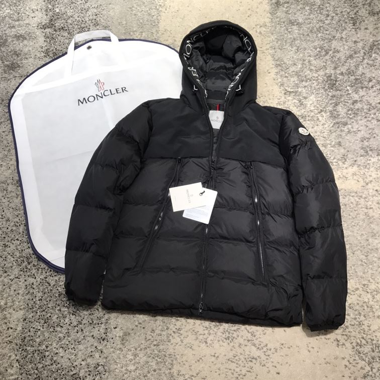 MONCLER COAT FOR MEN - MC013