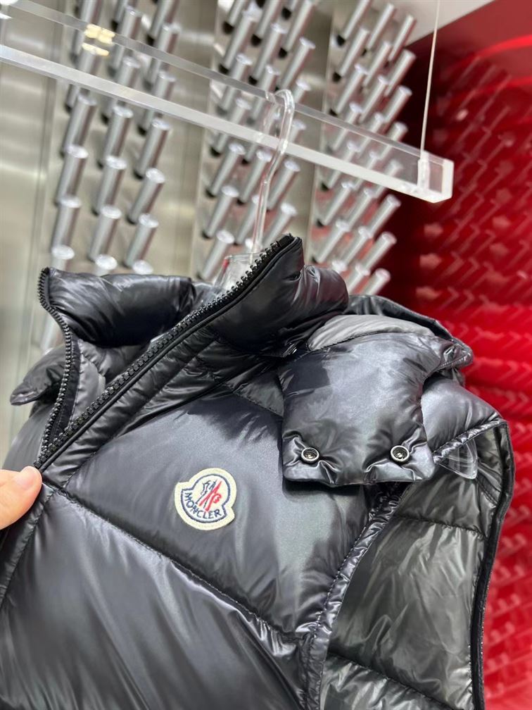 MONCLER DOWN GILET - MC133