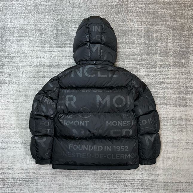 MONCLER DOWN JACKET - MC023