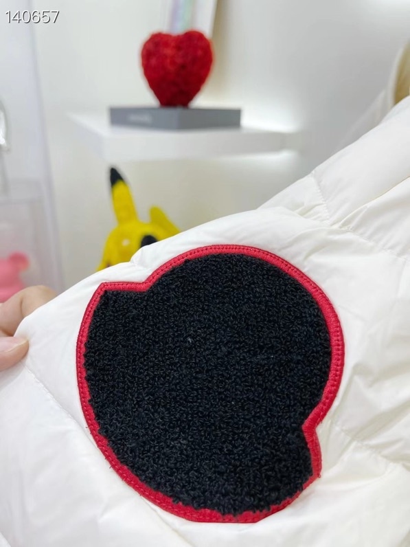 MONCLER JACKET - MC111