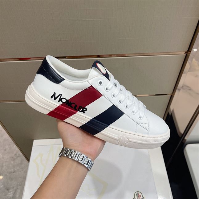 MONCLER MONTPELLIER STRIPED LOGO-PRINT SNEAKERS - MCS005