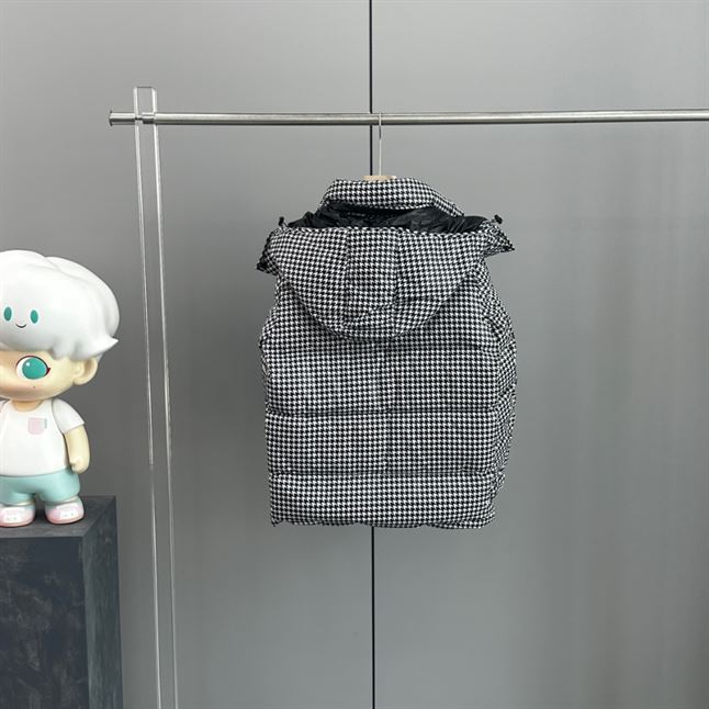 MONCLER SOCOTRINE SHORT DOWN JACKET - MC057