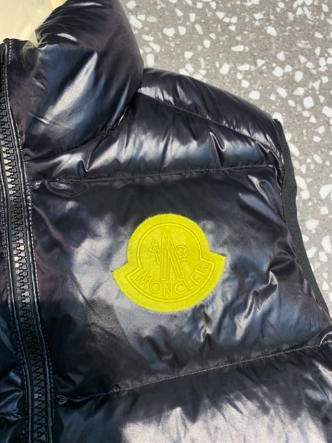 MONCLER SUMIDO DOWN VEST - MC021