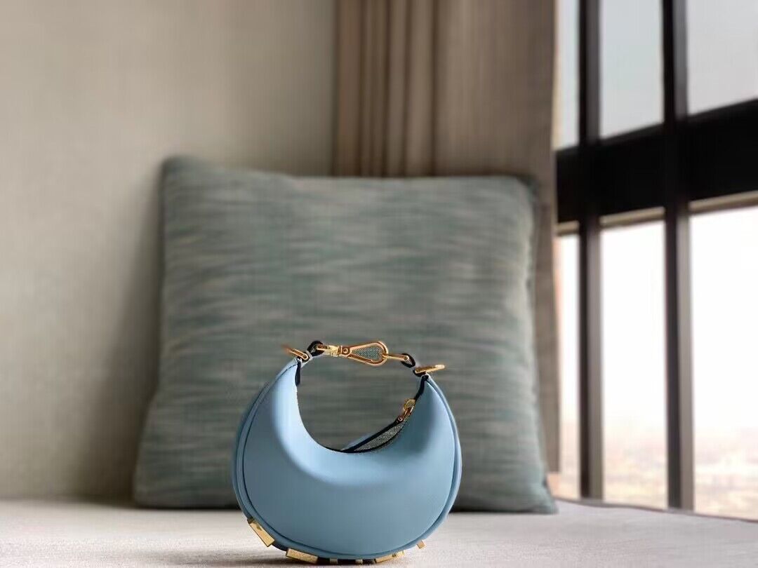 NANO FENDYGRAPHY BLUE LEATHER CHARM